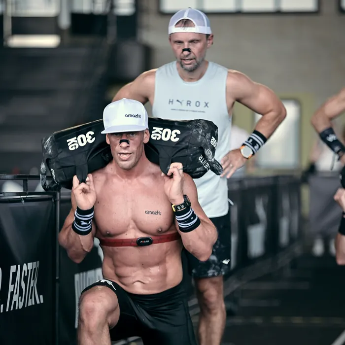 HYROX Berlin 2026 – Sandbag Lunges
